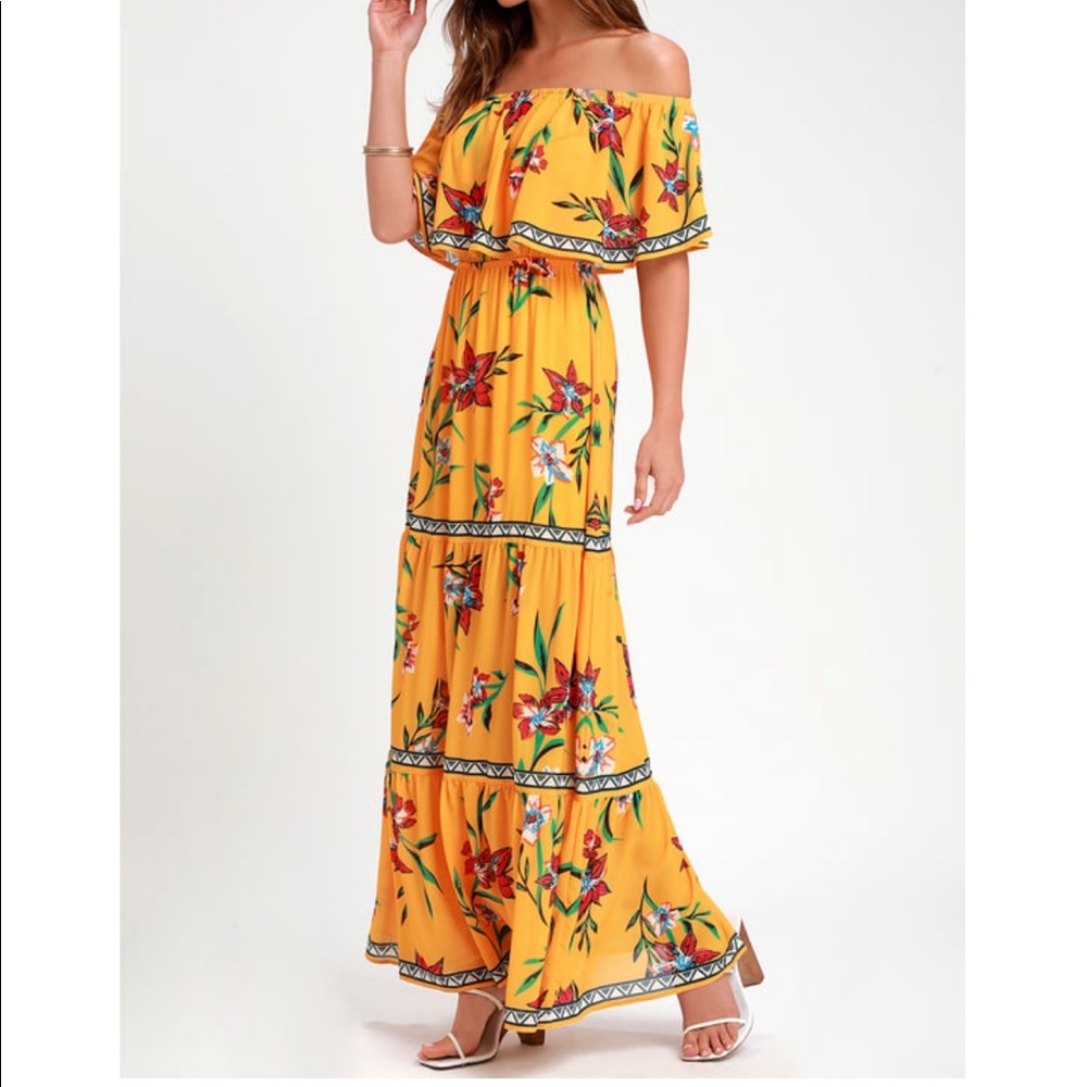 Lulus Maxi Dress - Small